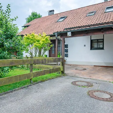Lägenhet Ferienwohnung Elli Bei Landshut